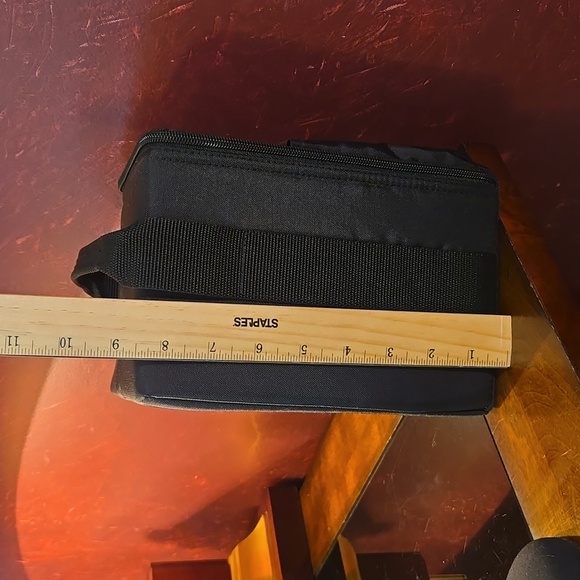 Case Logic Vintage CD Holder - Picture 5 of 10